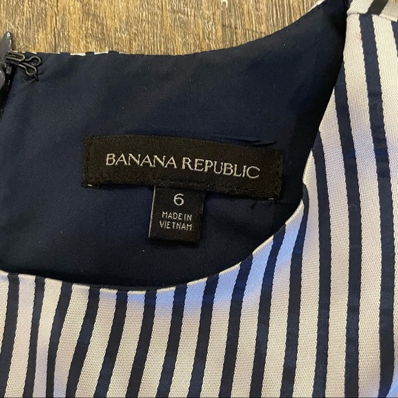 SOLDBanana Republic White & Navy Striped Bow Dress - Picture 6 of 10